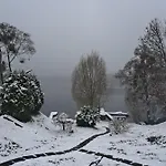 Mieszkanie Nad Jeziorem Z Wlasna Linia Brzegowa